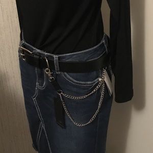 L.e.i. Chain belt.
